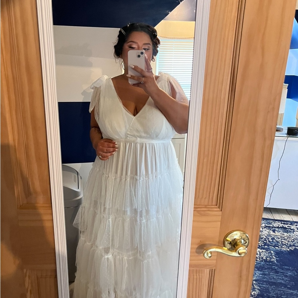 Elegant White Tiered Dress